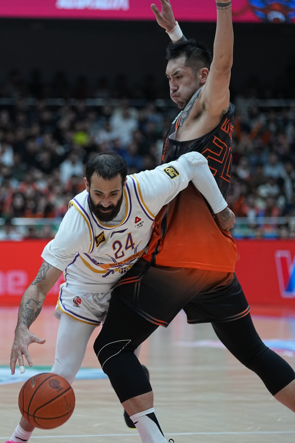 今晨阿斯顿维拉备战欧篮联马赛清晨造点机会，上海久事围绕CBA季后赛门线救险瞬间刷屏(埃弗顿vs阿斯顿维拉保级大战)